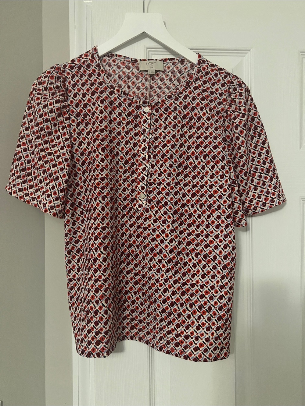 LOFT Red and White Geometric Short-Sleeve Buttoned Shirt